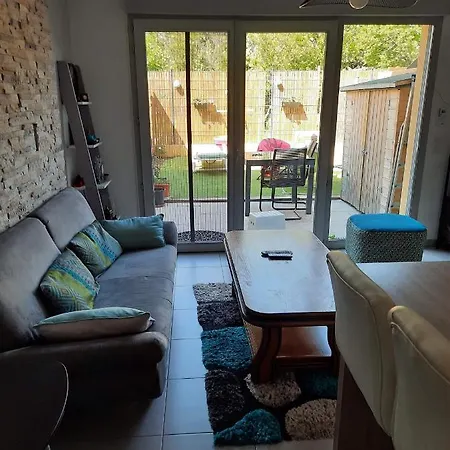 Maison Avec Jardin Holiday home *